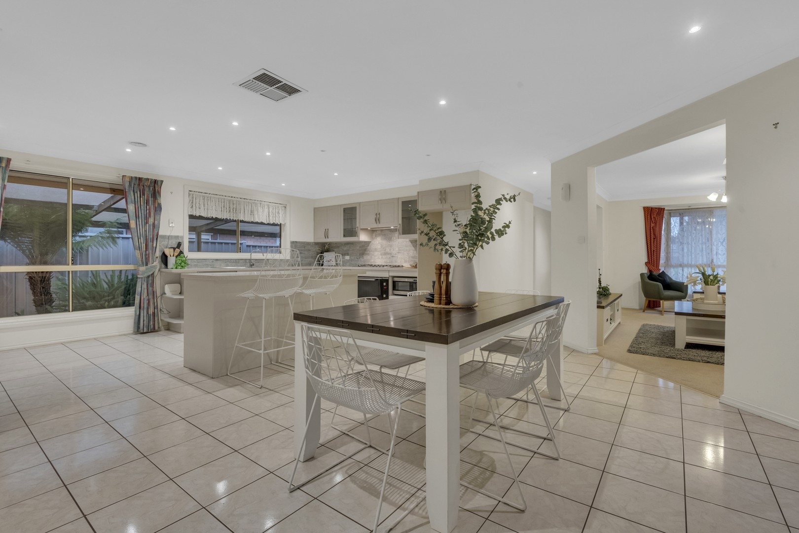 6 Manningtree Parade, Craigieburn, VIC 3064, Craigieburn - Thumbnail 7
