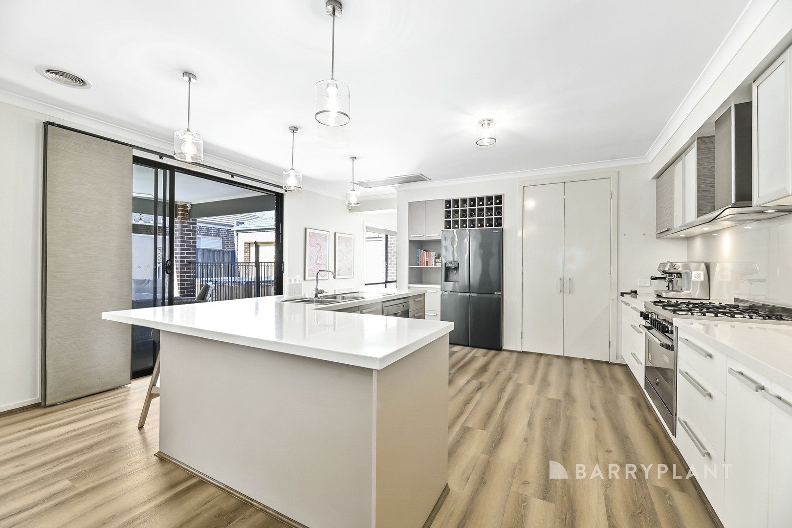 6 Manorwood Way, Berwick, VIC 3806, Berwick - Thumbnail 6