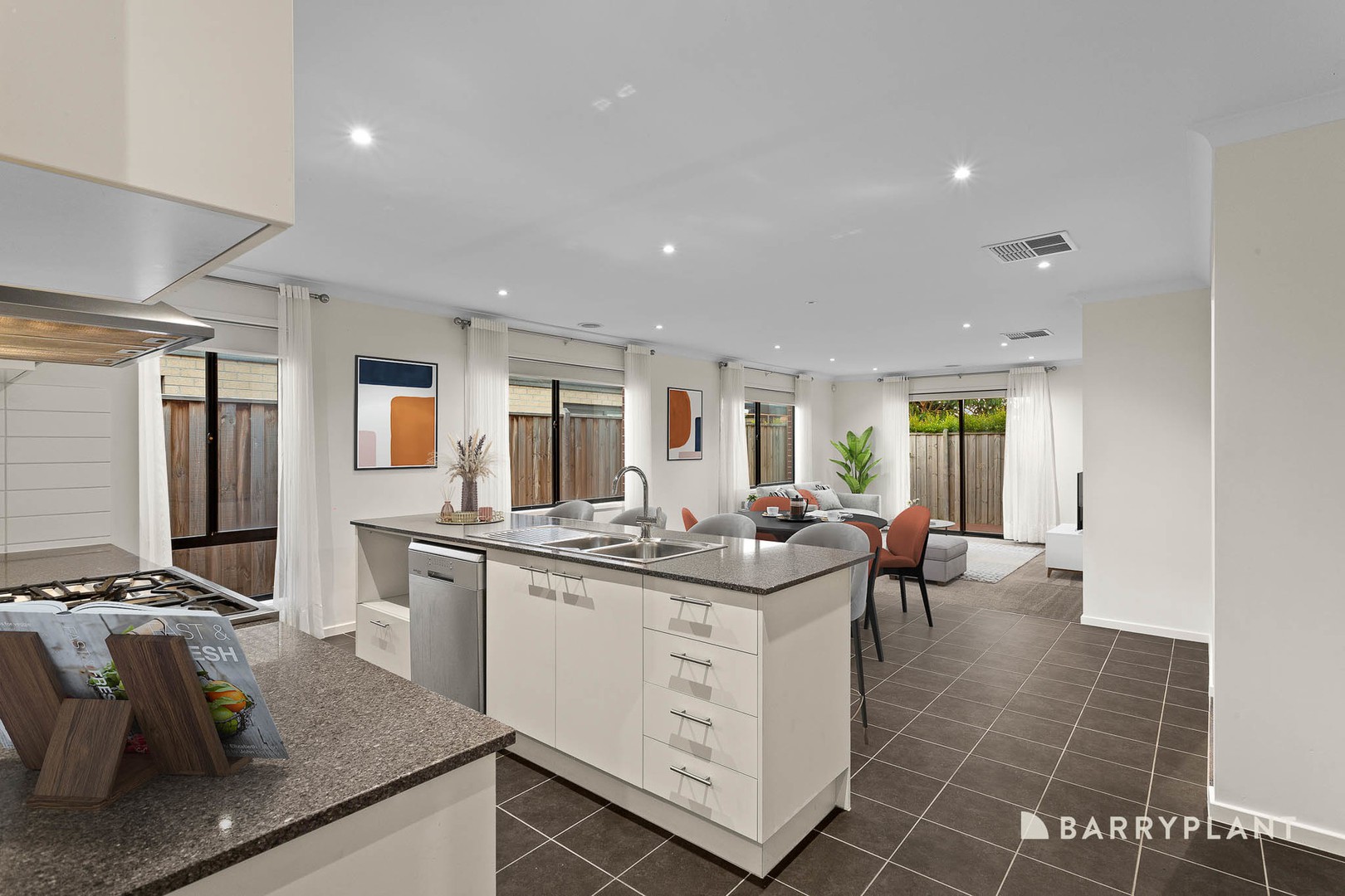 6 Mantello Street, Lyndhurst, VIC 3975, Lyndhurst - Thumbnail 4