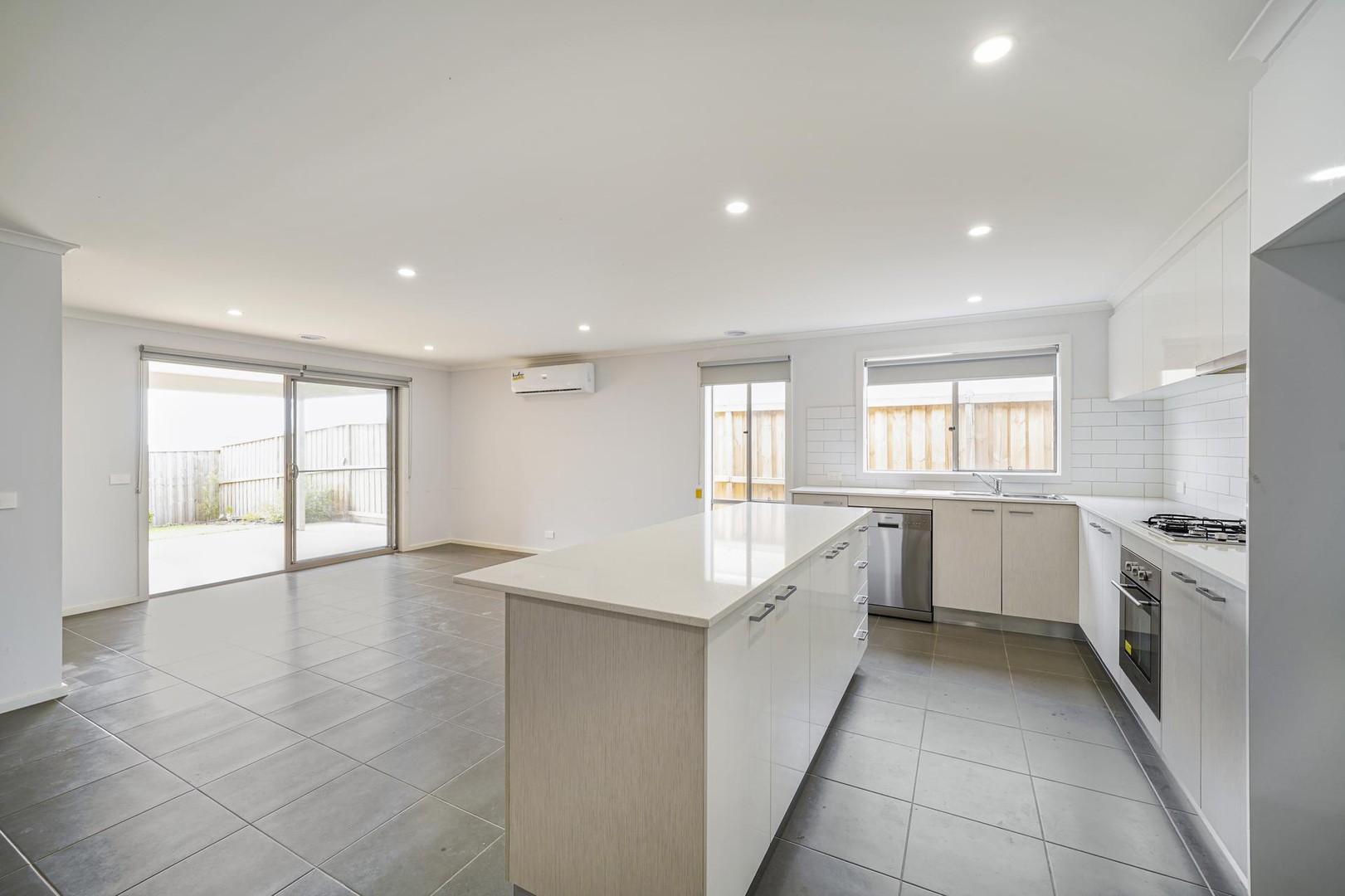 6 Manuka Street, Torquay, VIC 3228 - Thumbnail 1 - 10/05/2024