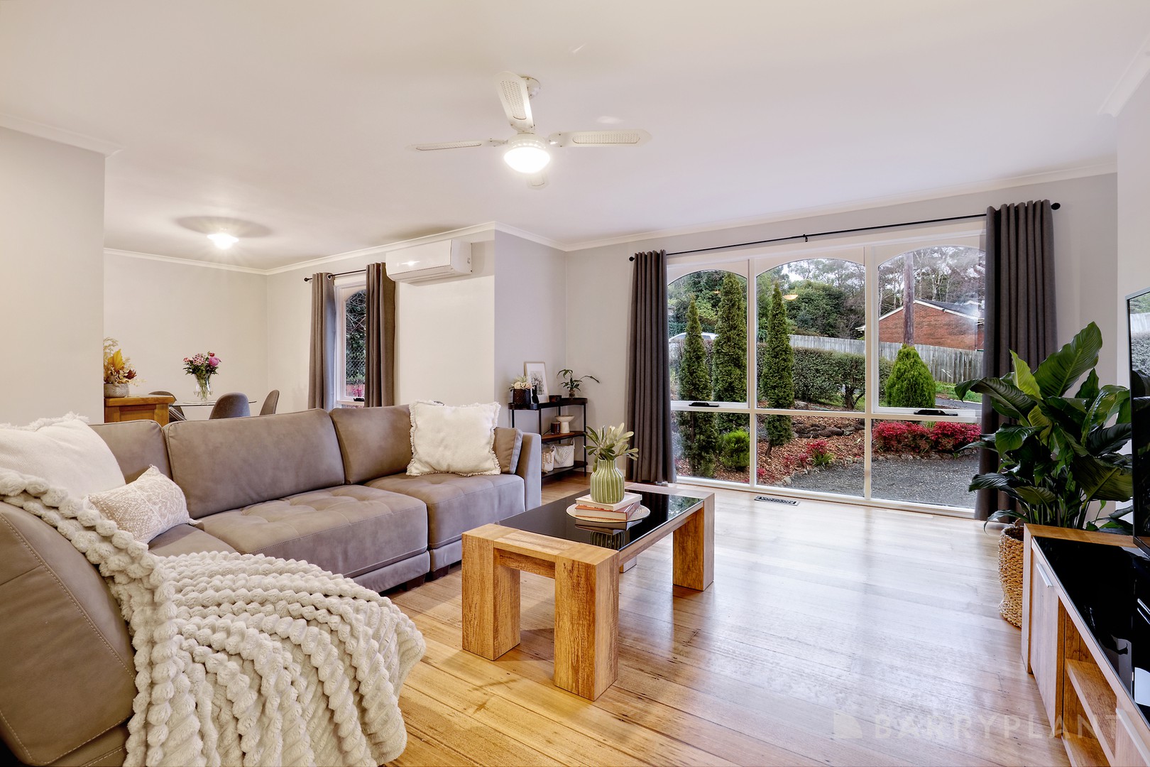 6 Marcelle Street, Cockatoo, VIC 3781, Cockatoo - Thumbnail 2