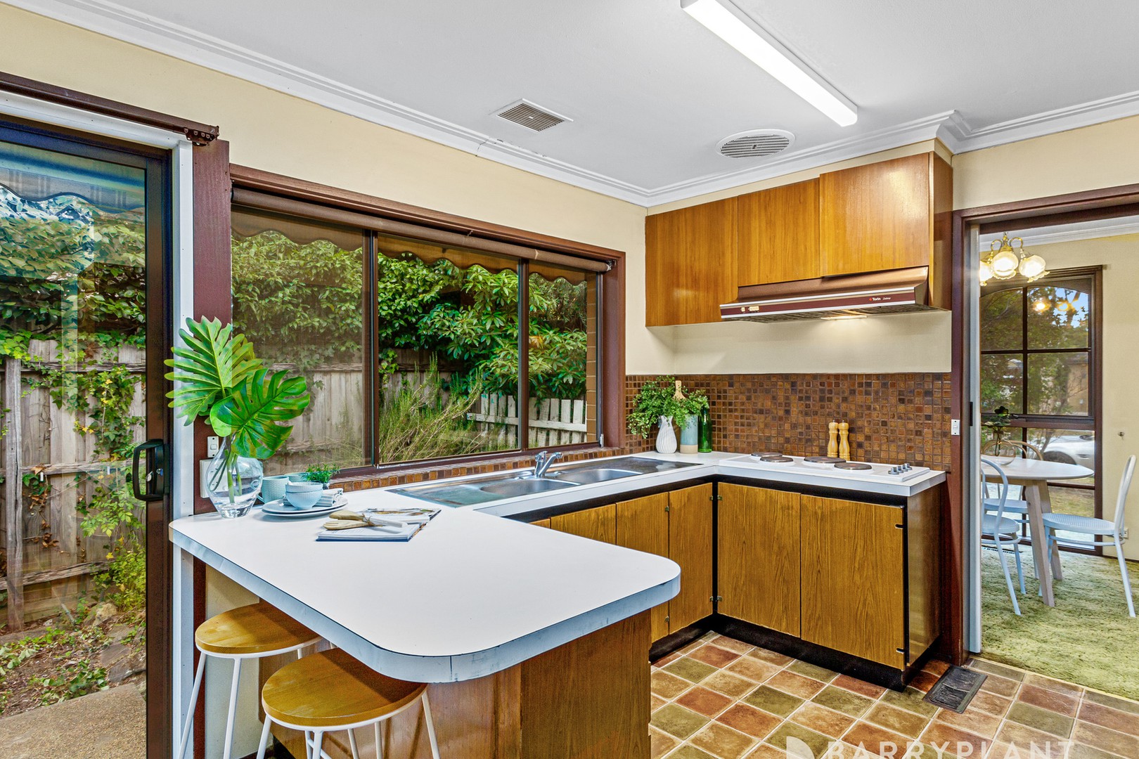 6 Mariemont Avenue, Wantirna, VIC 3152, Wantirna - Thumbnail 3