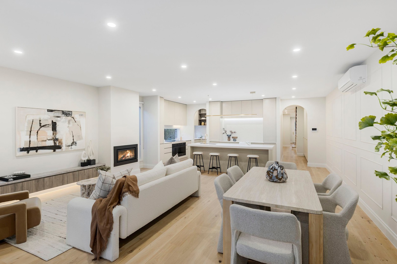 6 Mark Street, Keilor East, VIC 3033, Keilor East - Thumbnail 2
