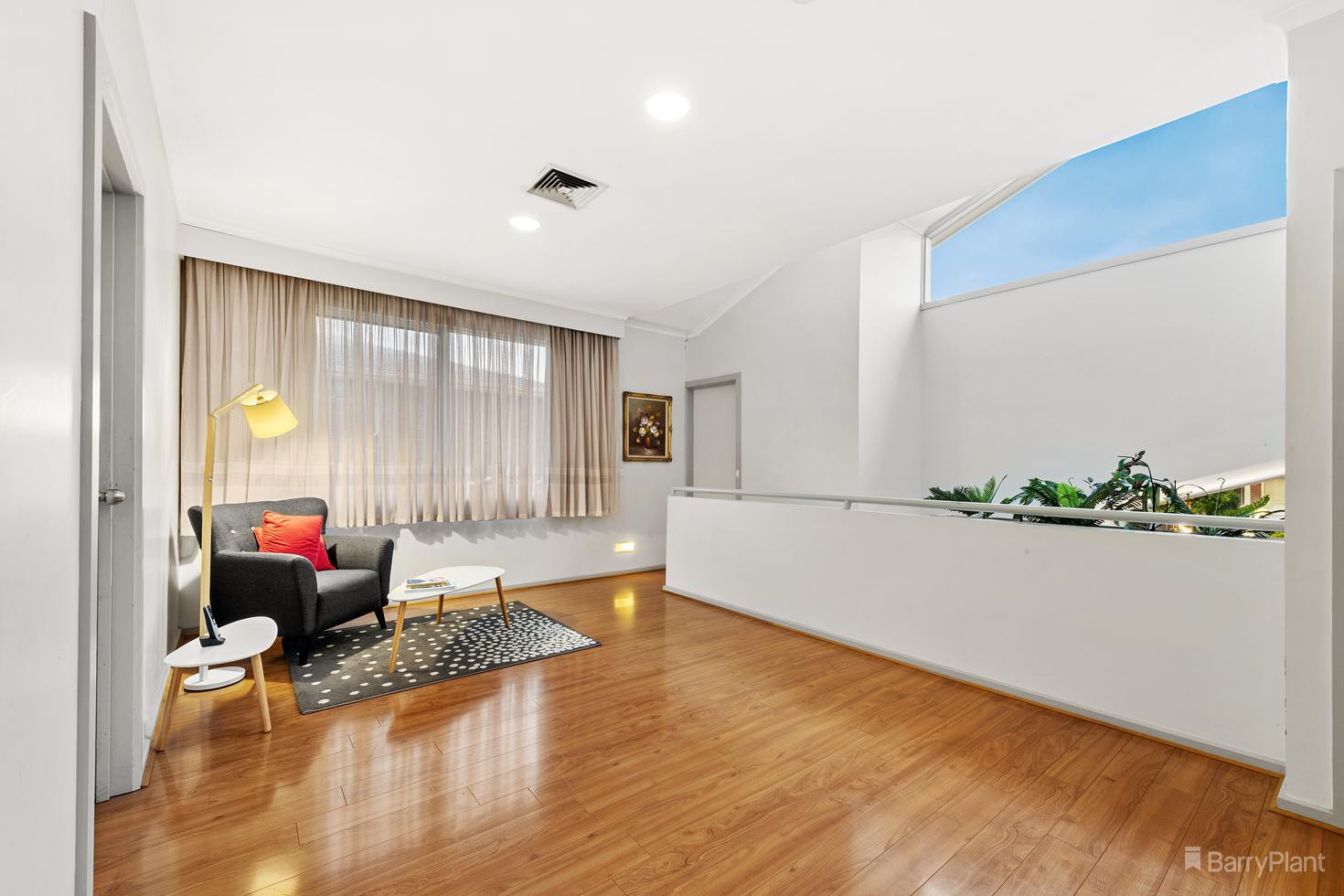 6 Maverick Close, Doncaster, VIC 3108, Doncaster - Thumbnail 7