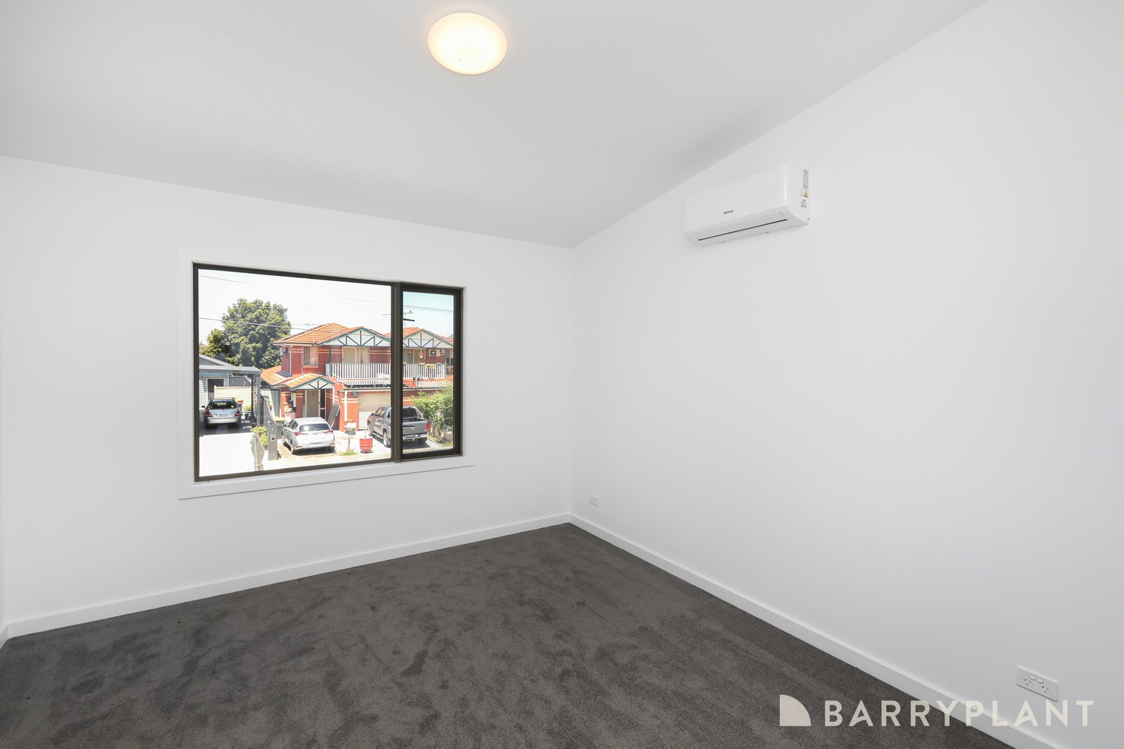 6 McCracken Street, Sunshine, VIC 3020, Sunshine - Thumbnail 8