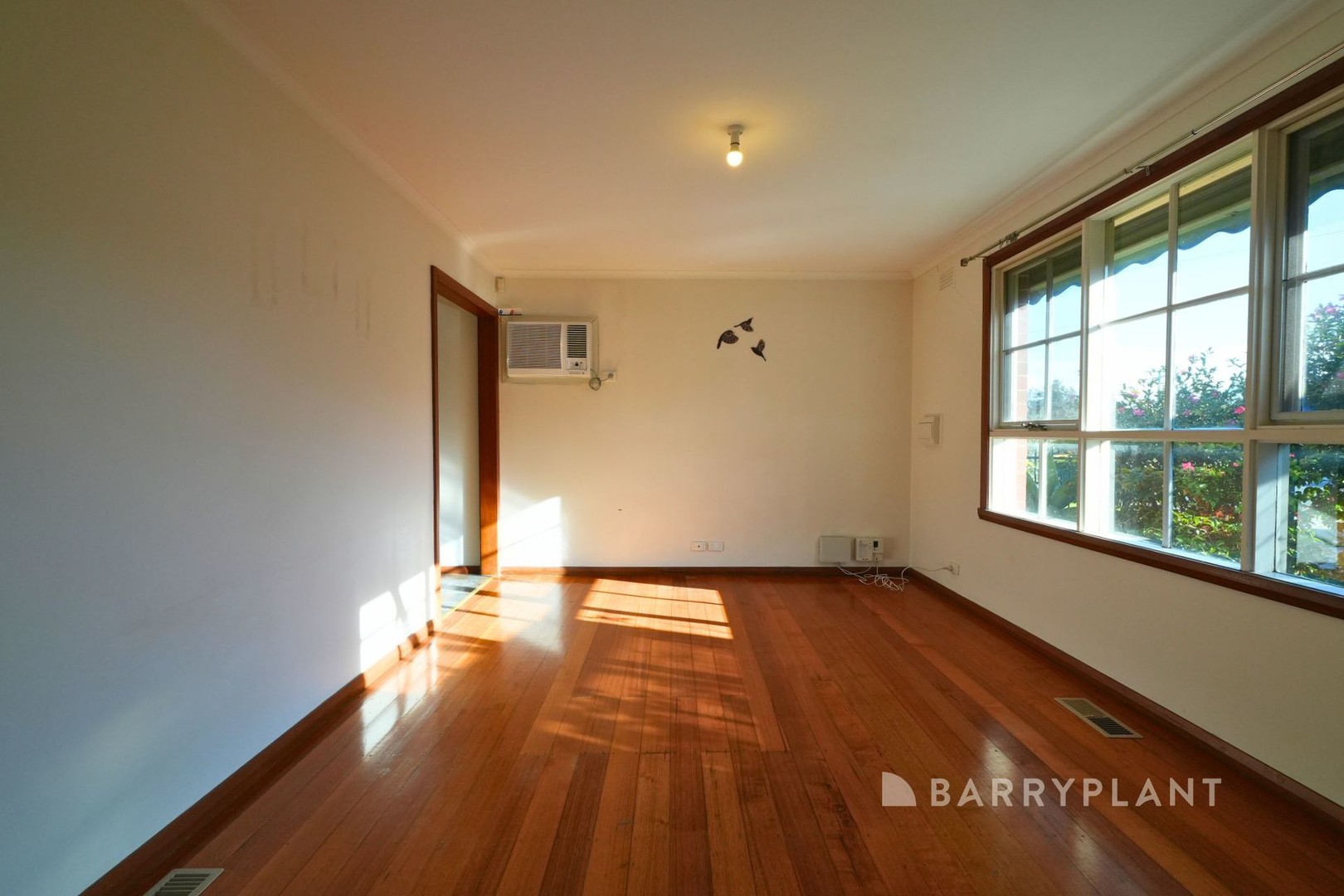 6 Mcglynn Avenue, South Morang, VIC 3752 - Thumbnail 2 - 02/07/2026