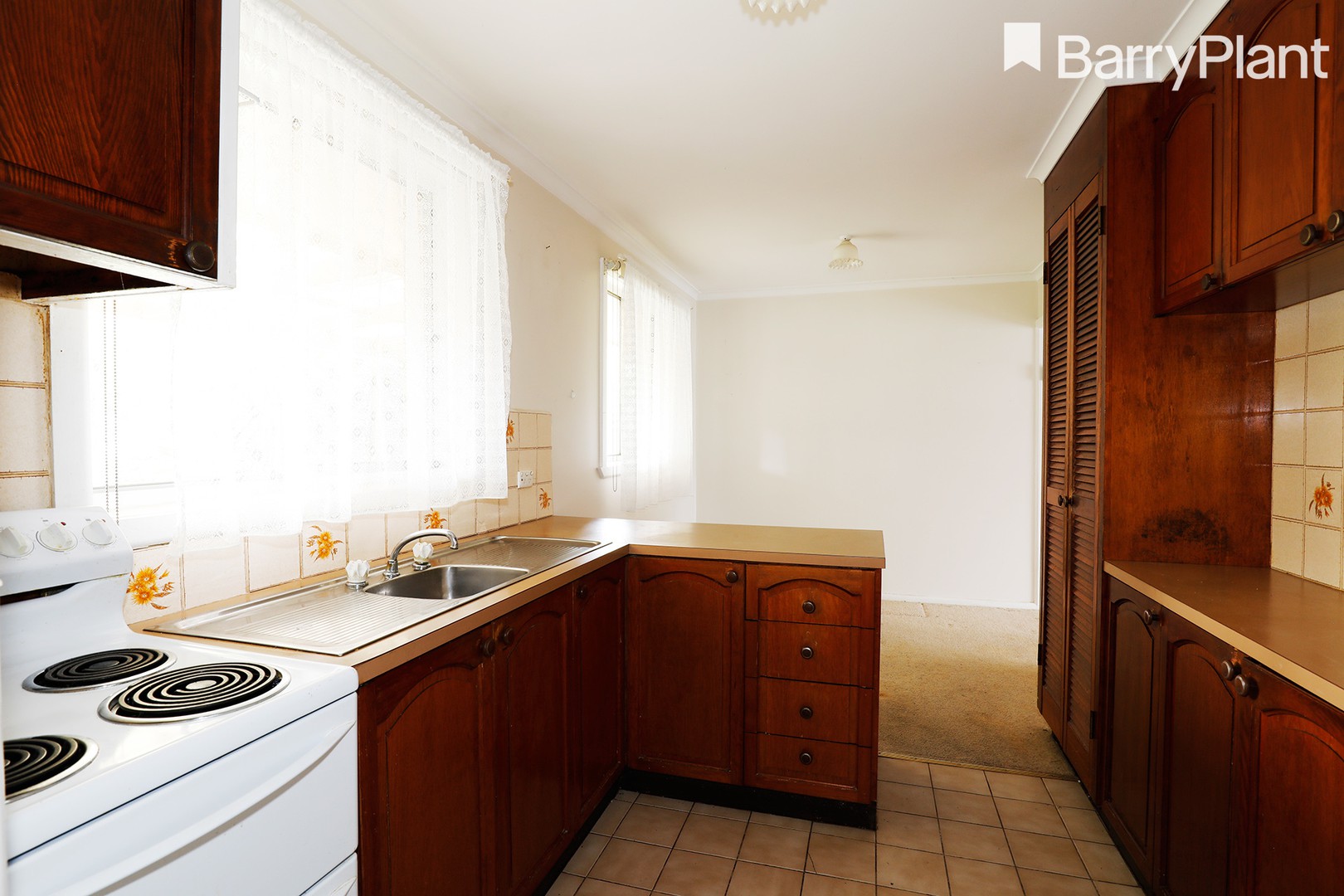 6 McLaren Avenue, Cranbourne, VIC 3977, Cranbourne - Thumbnail 4