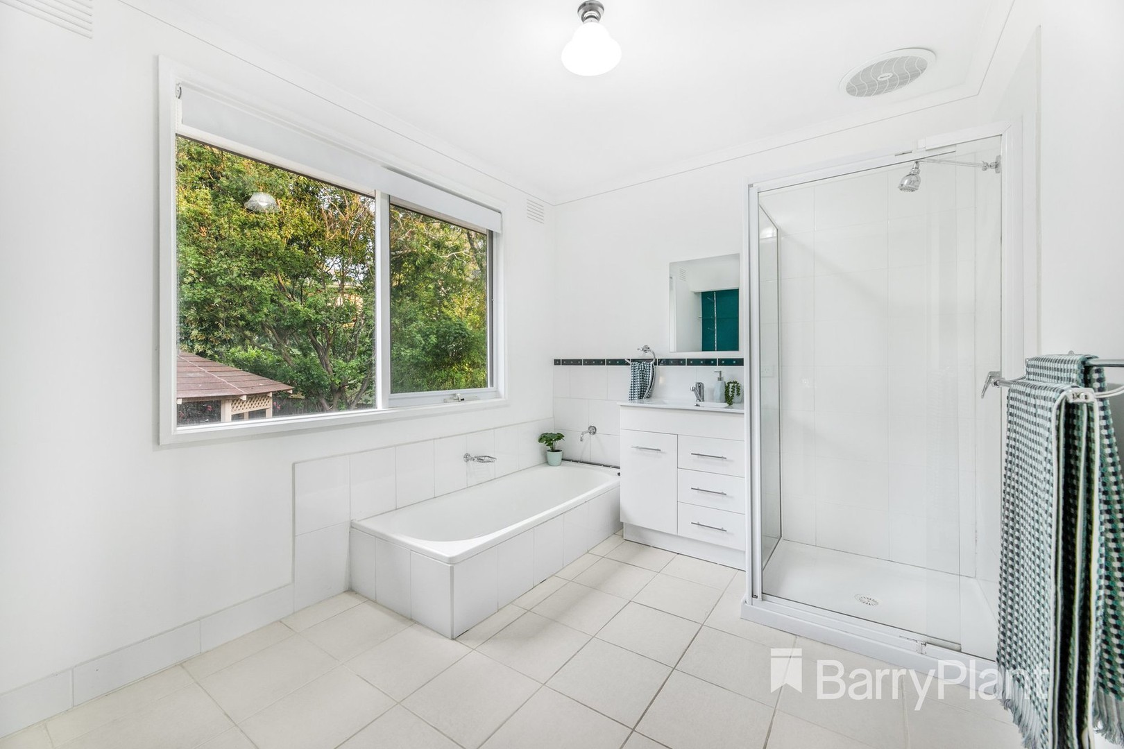 6 Meadowlark Lane, Mooroolbark, VIC 3138, Mooroolbark - Thumbnail 8