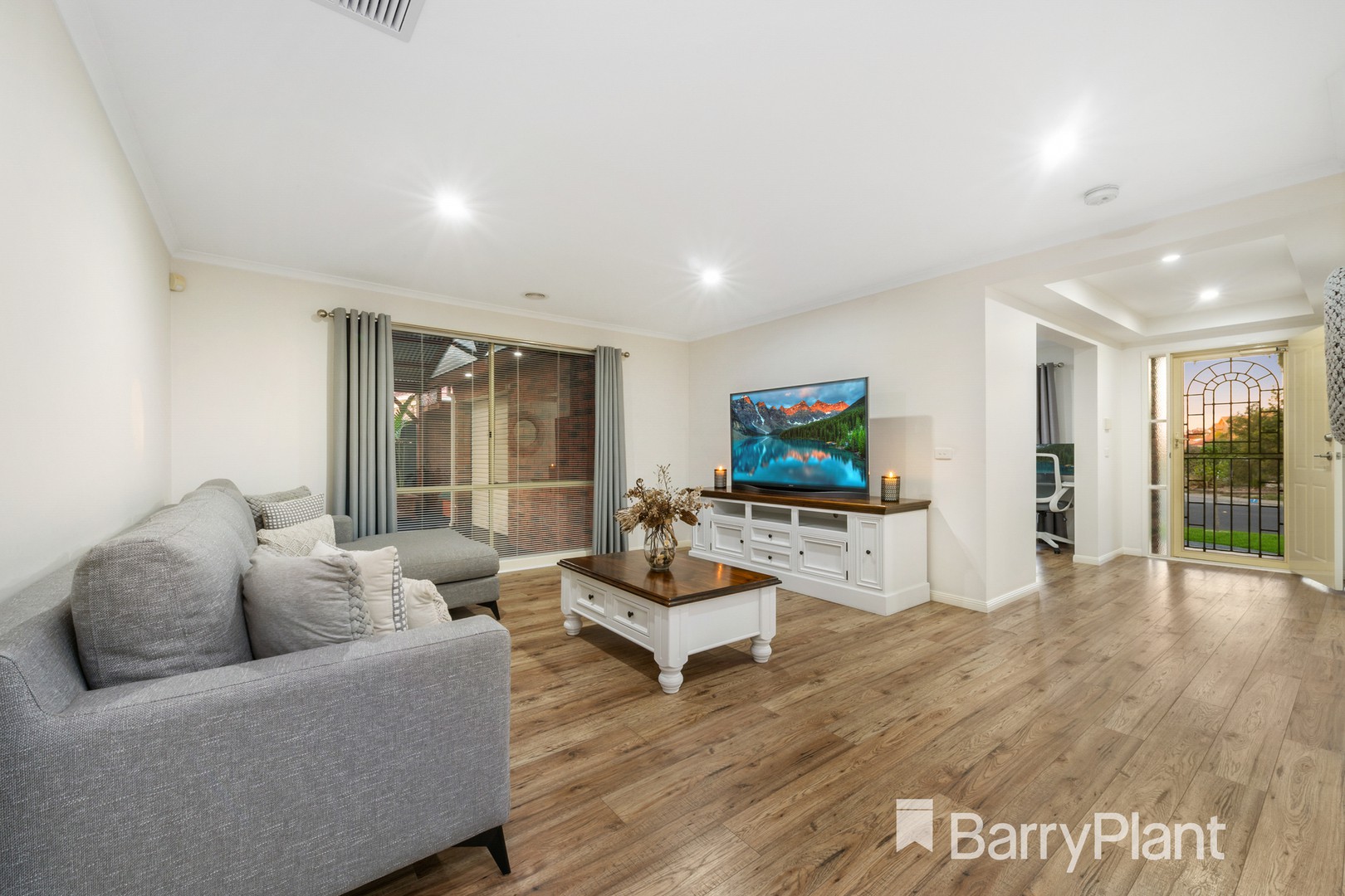 6 Medina Drive, Hoppers Crossing, VIC 3029, Hoppers Crossing - Thumbnail 4