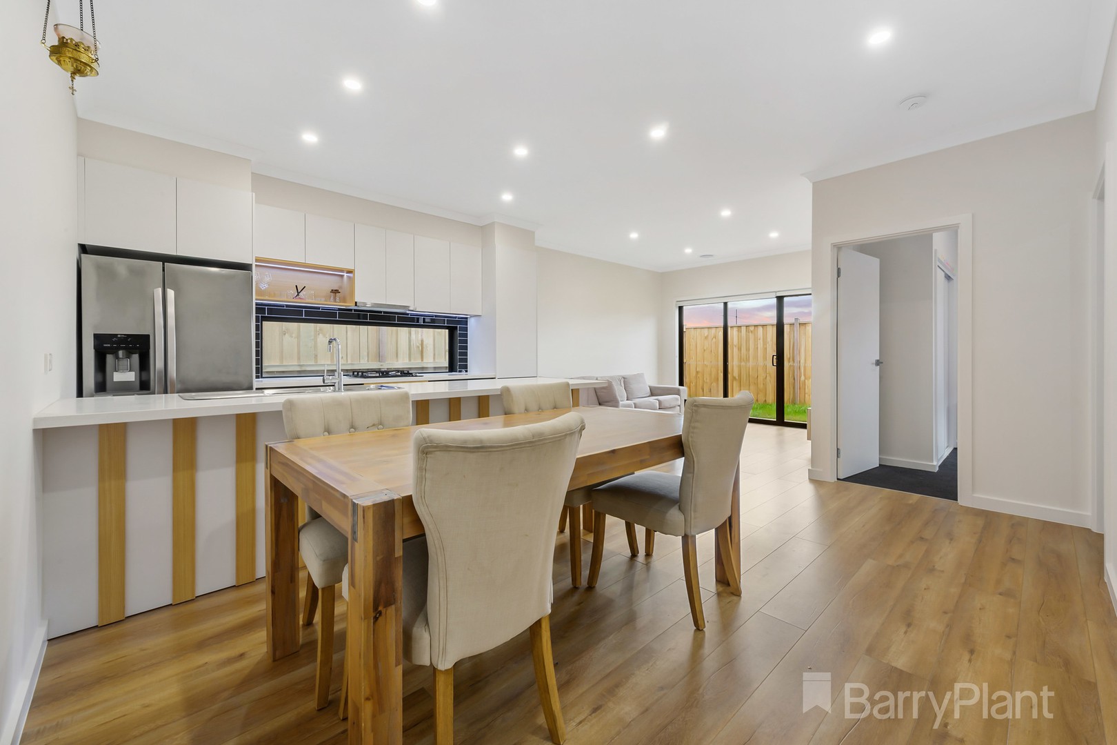6 Metroon Drive, Weir Views, VIC 3338, Weir Views - Thumbnail 8