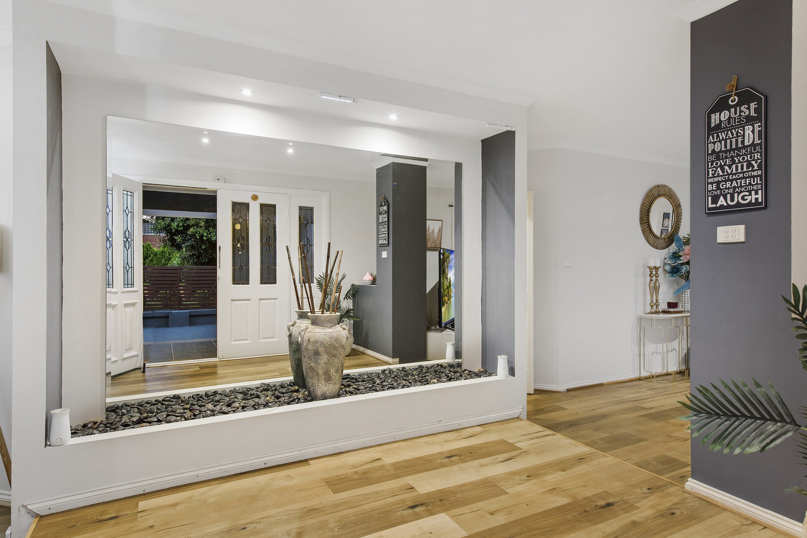 6 Michael Court, Hillside, VIC 3037 - Thumbnail 2 - 26/02/2025