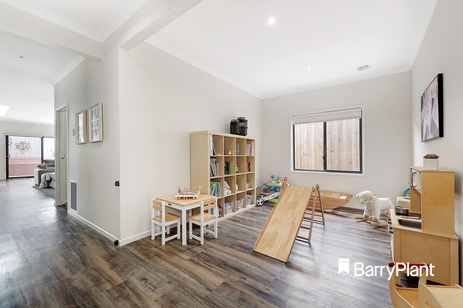6 Mietta TerraceGreenvale, VIC 3059, Greenvale - Thumbnail 5