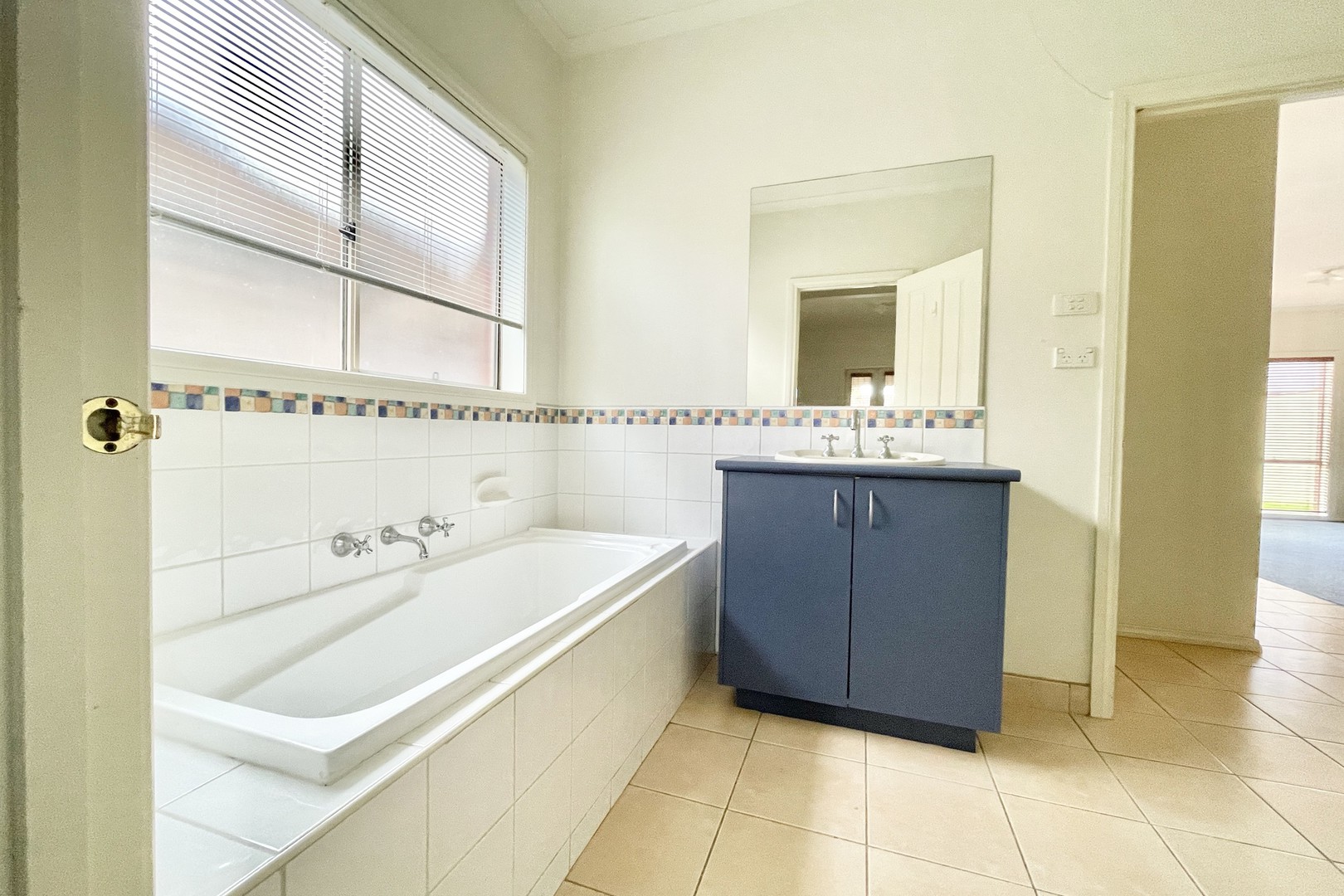 6 Millstream Way, Caroline Springs, VIC 3023, Caroline Springs - Thumbnail 7