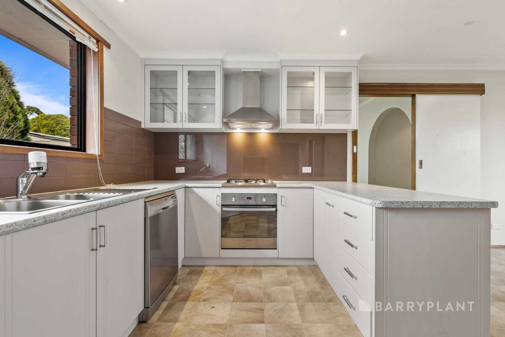 6 Mitchell Court, Soldiers Hill, VIC 3350, Soldiers Hill - Thumbnail 3