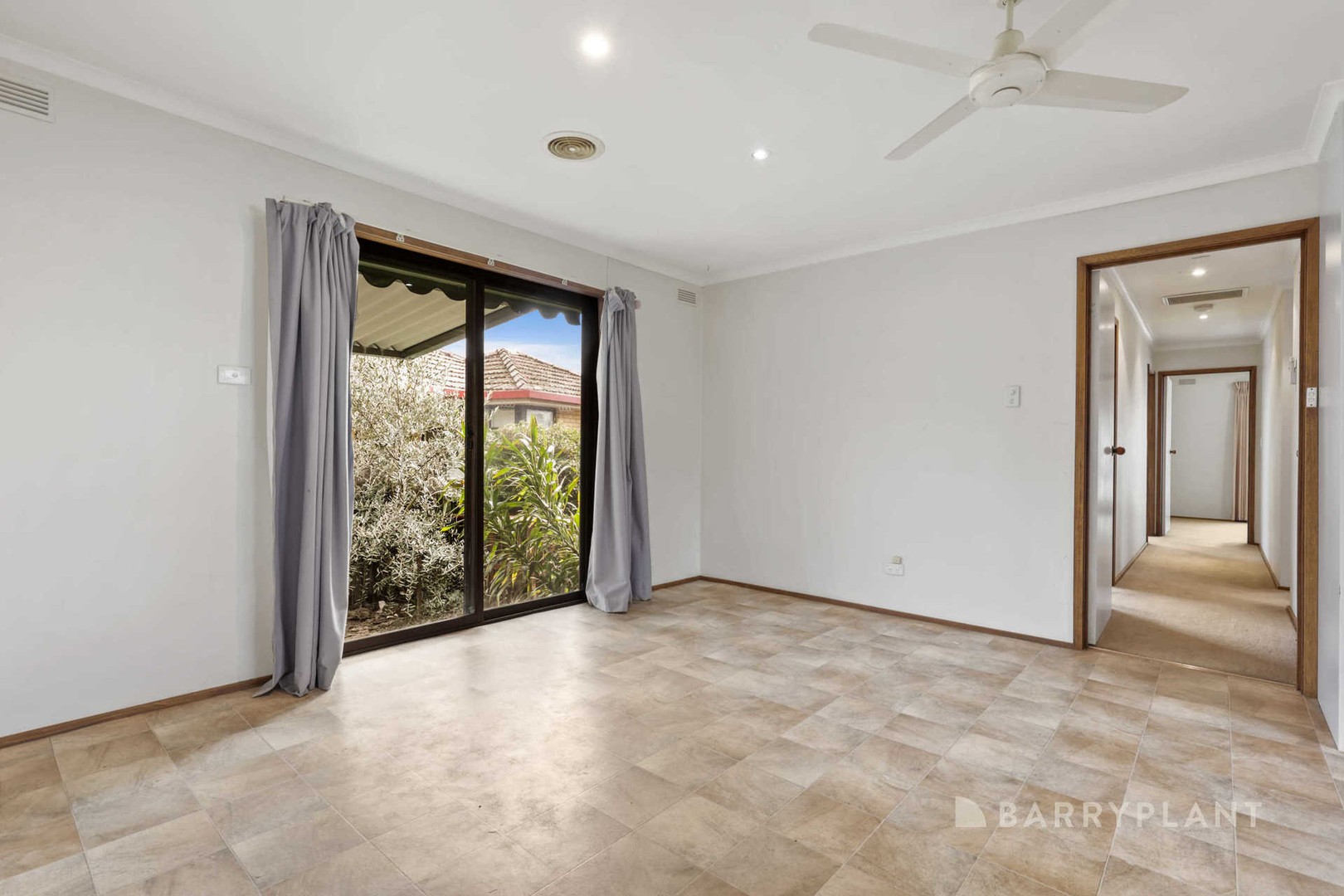 6 Mitchell Court, Soldiers Hill, VIC 3350, Soldiers Hill - Thumbnail 4