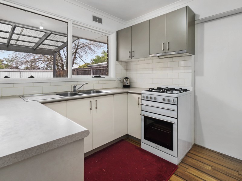 6 Monash Street, Melton South, VIC 3338, Melton South - Thumbnail 3