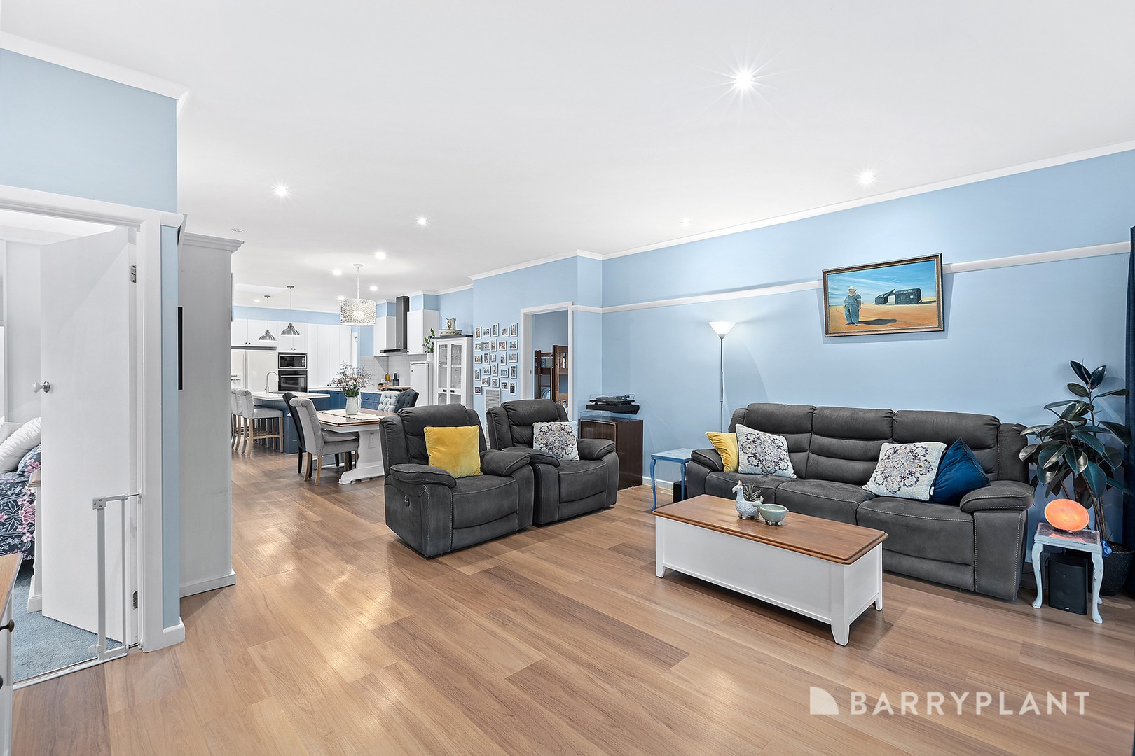 6 Montgomery Court, Kilsyth, VIC 3137 - Thumbnail 2 - 16/01/2025