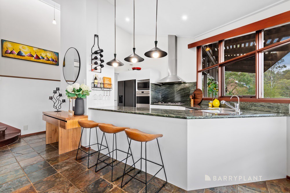 6 Morilla Place, North Warrandyte, VIC 3113 - Thumbnail 2 - 12/11/2025