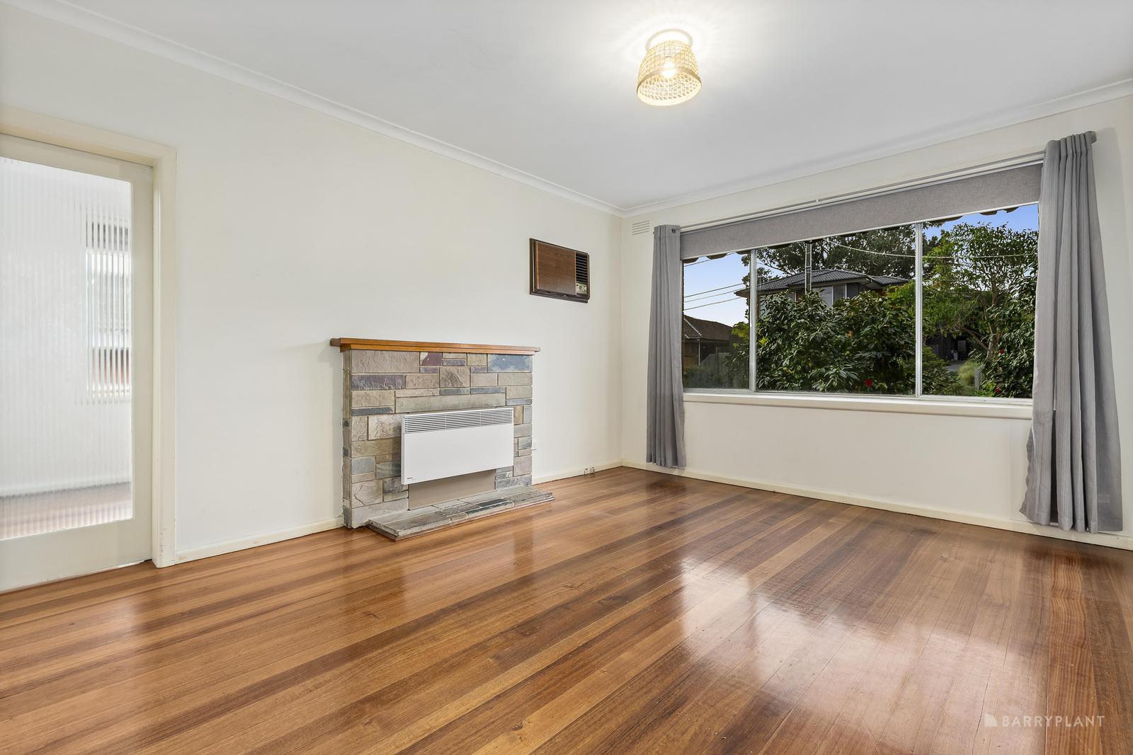 6 Morinda Crescent, Doncaster East, VIC 3109 - Thumbnail 2 - 05/06/2025