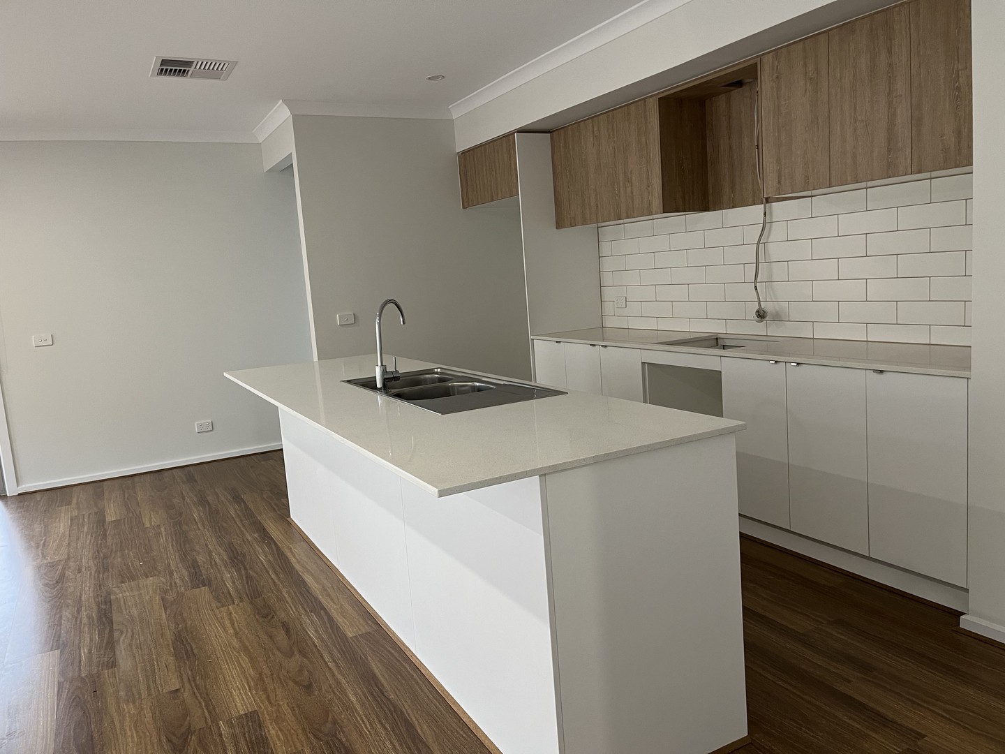 6 Nuttall  Road, Mambourin, VIC 3024, Mambourin - Thumbnail 3