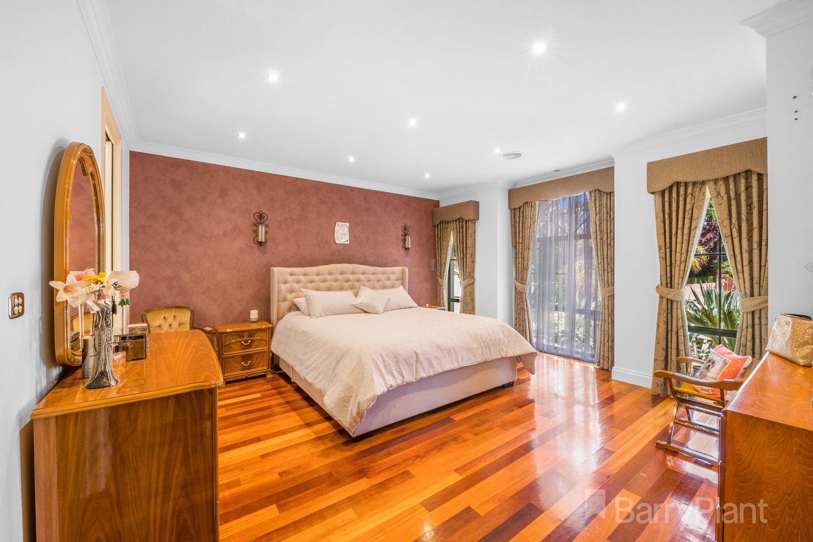 6 Oak Leaf Court, Tarneit, VIC 3029 - Thumbnail 2 - 22/11/2022