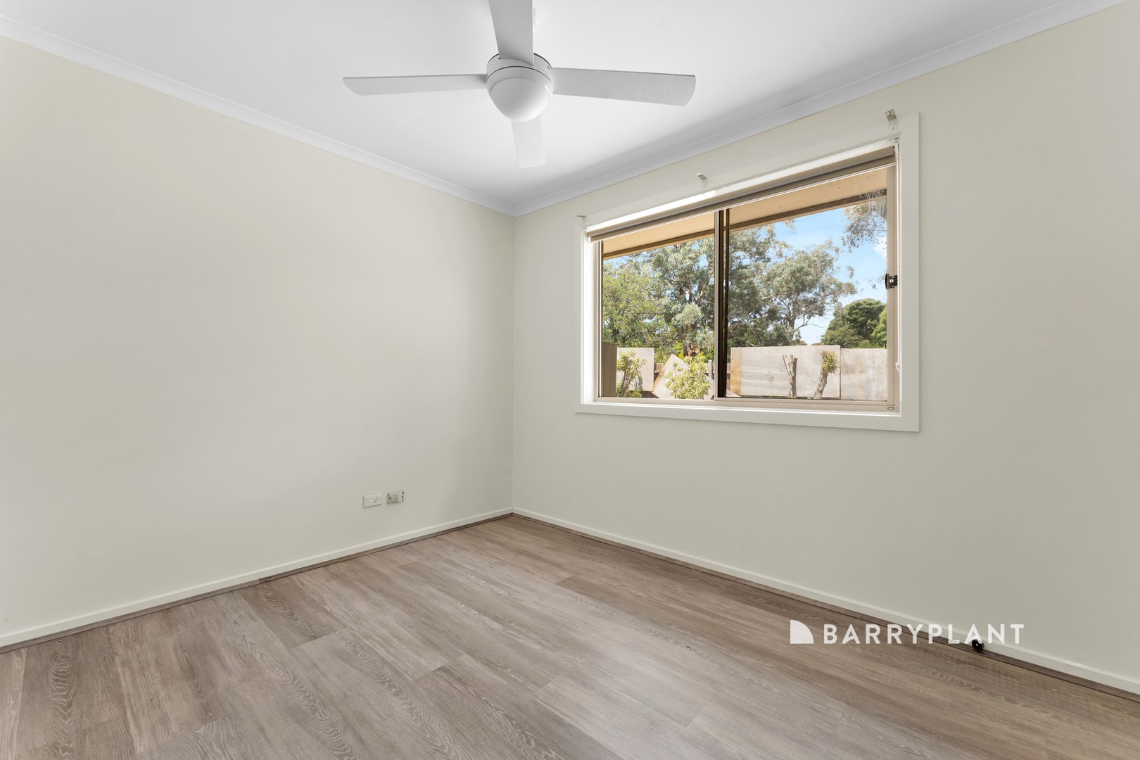 6 Oakwood Court, Narre Warren, VIC 3805 - Thumbnail 2 - 30/01/2026