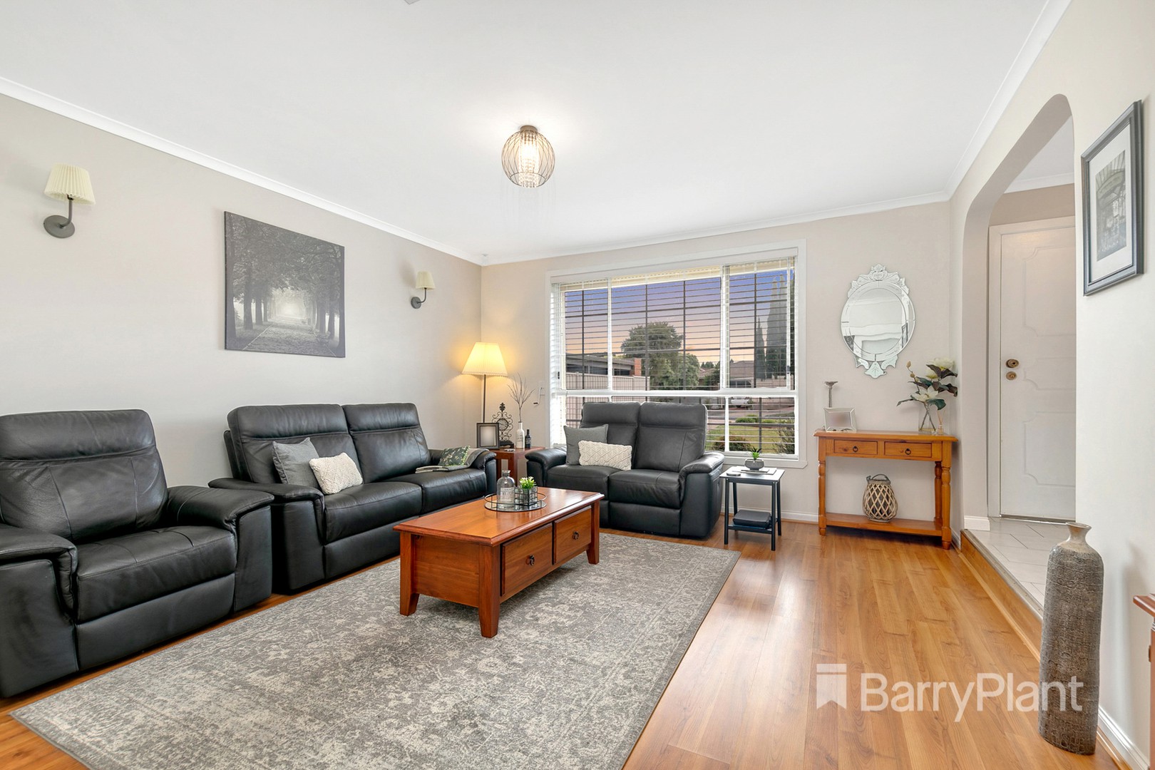 6 Ogle Close, Mill Park, VIC 3082, Mill Park - Thumbnail 4