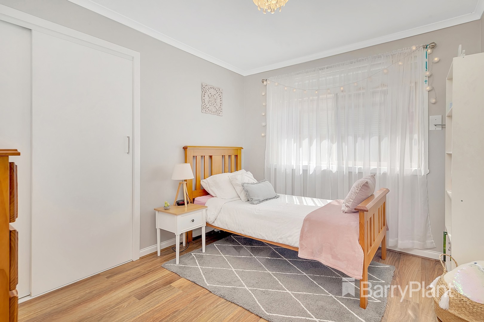 6 Ogle Close, Mill Park, VIC 3082, Mill Park - Thumbnail 8