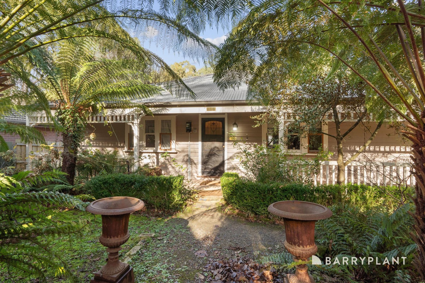 6 Olinda Monbulk Road, Olinda, VIC 3788, Olinda - Thumbnail 2