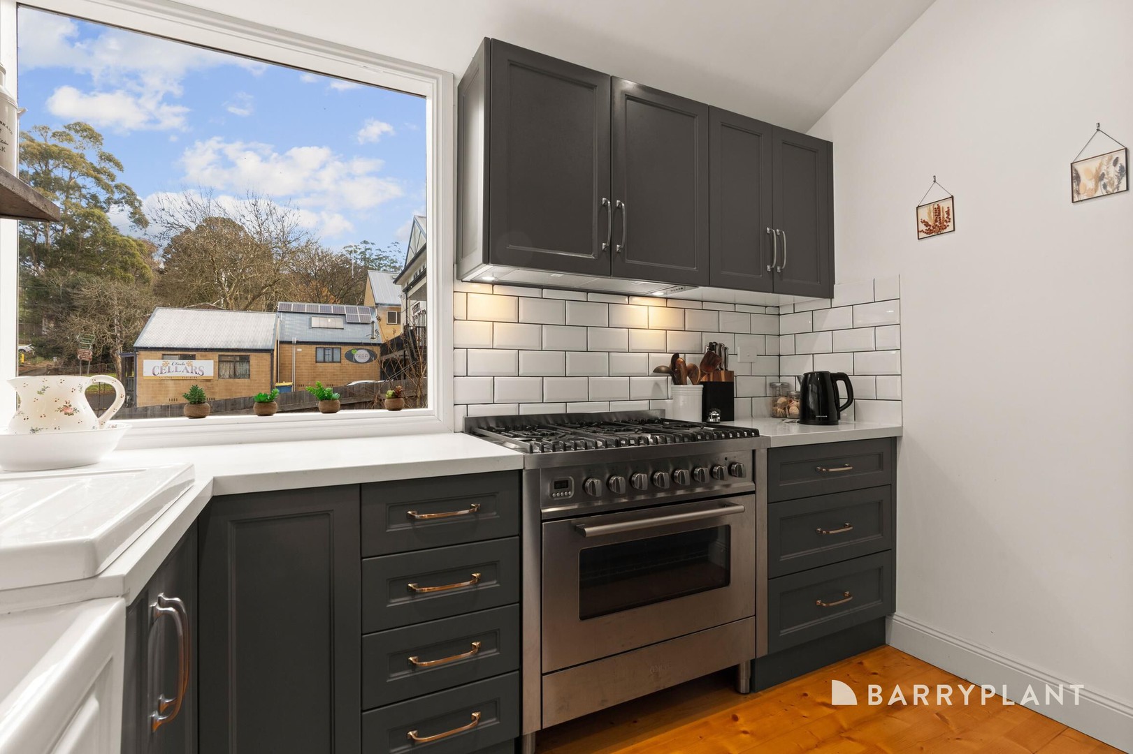 6 Olinda Monbulk Road, Olinda, VIC 3788, Olinda - Thumbnail 6