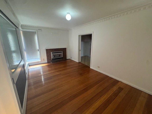 6 Oxford Street, Hadfield, VIC 3046 - Thumbnail 2 - 09/06/2026
