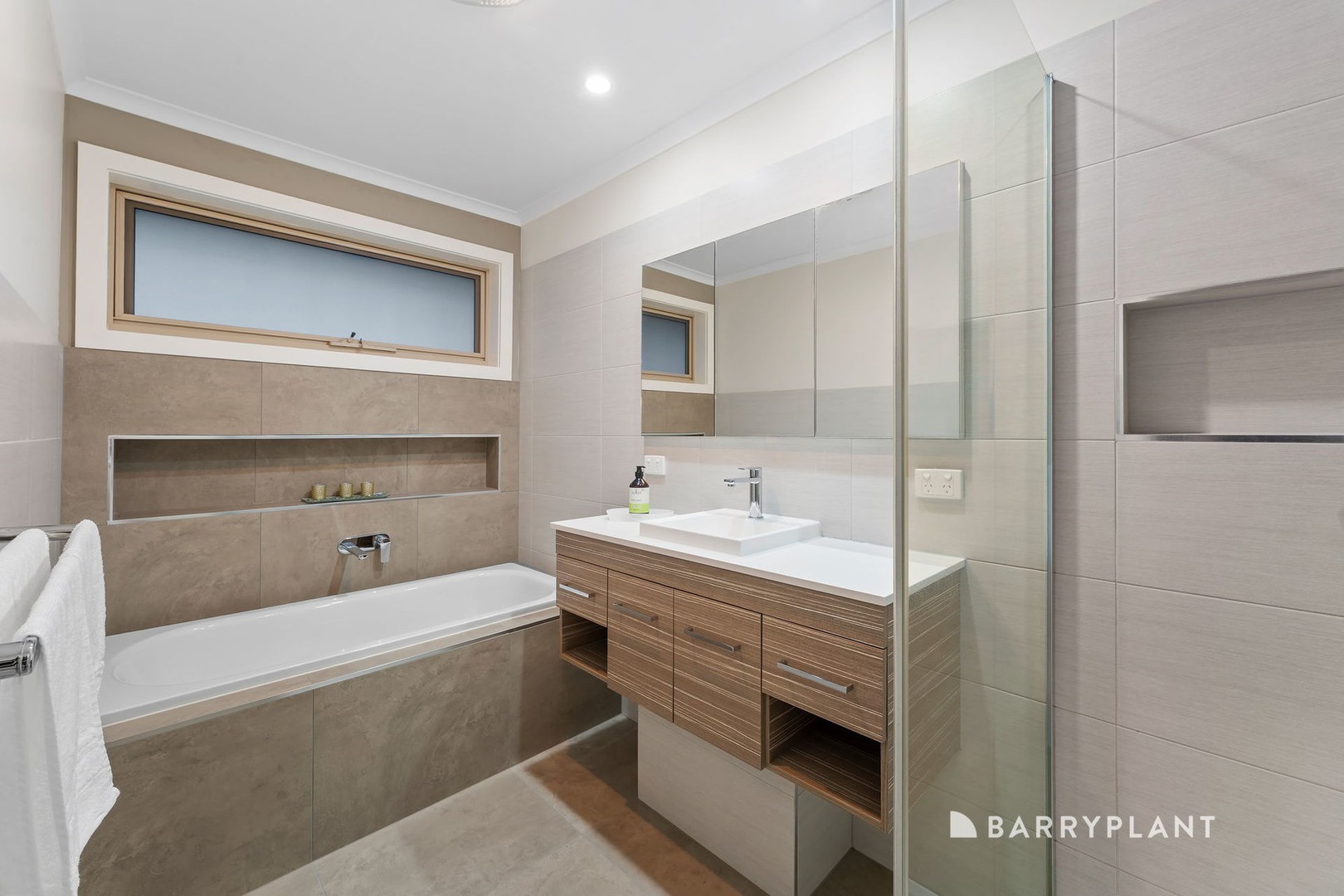 6 Pacific Close, Wantirna, VIC 3152, Wantirna - Thumbnail 8