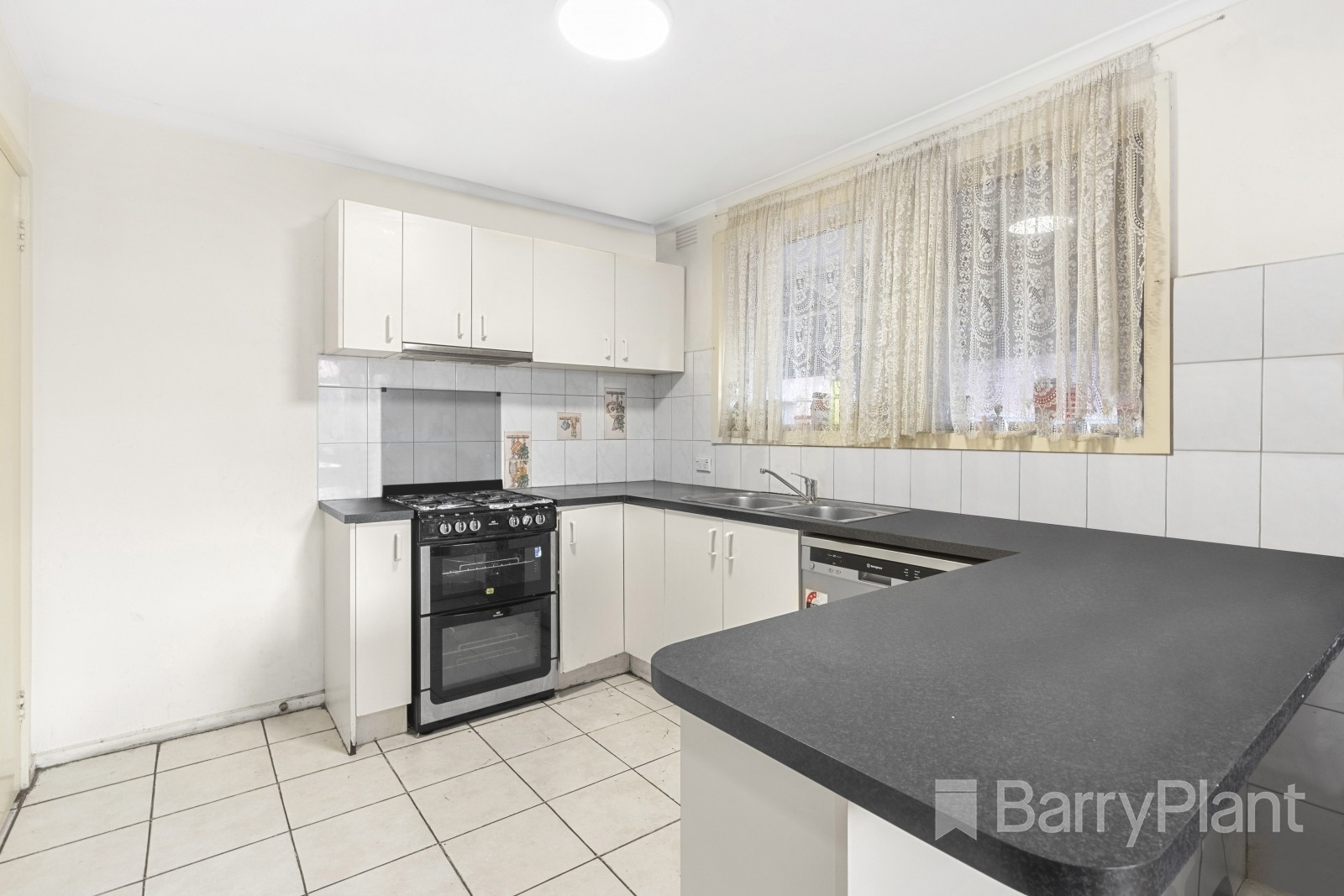 6 Page Close, Noble Park, VIC 3174, Noble Park - Thumbnail 3