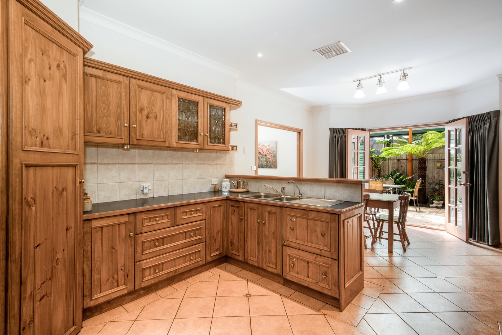 6 Parkland Drive, Hamlyn Heights, VIC 3215, Hamlyn Heights - Thumbnail 2