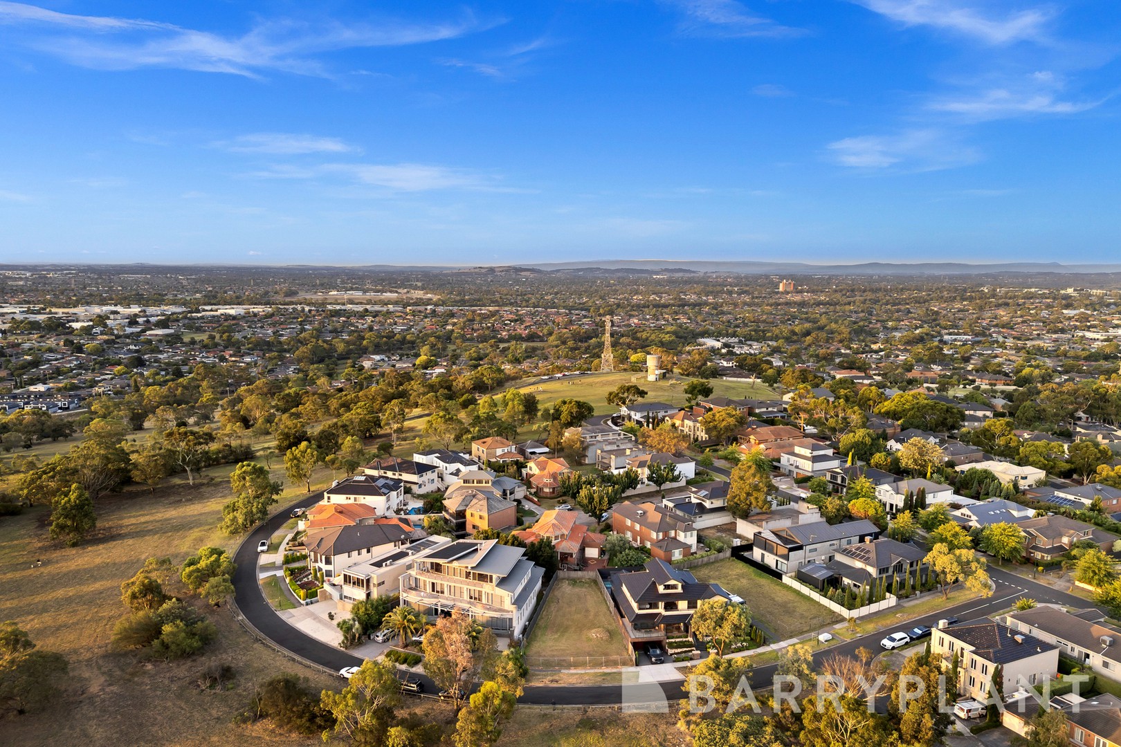 6 Parkview Crescent, Bundoora, VIC 3083, Bundoora - Thumbnail 4