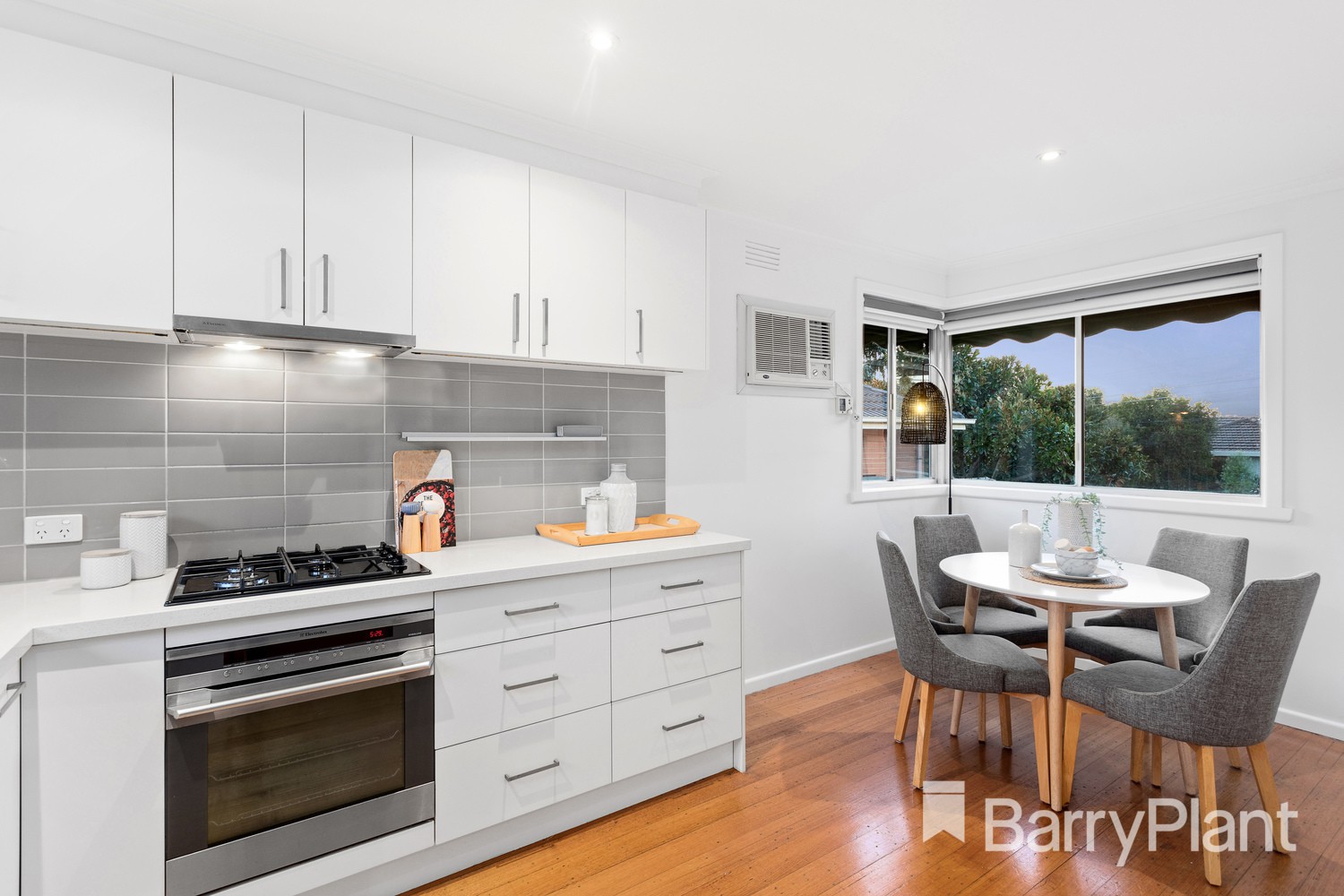 6 Pateman Street, Watsonia, VIC 3087, Watsonia - Thumbnail 2