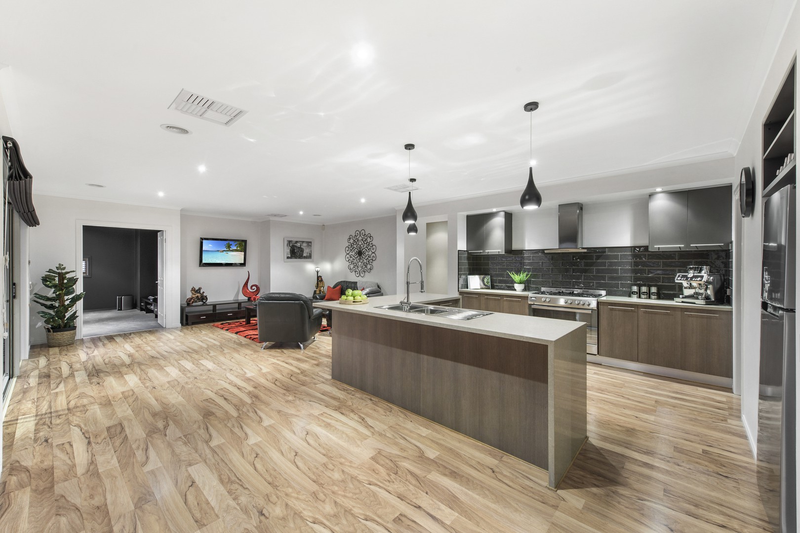 6 Pembury WayHillside, VIC 3037, Hillside - Thumbnail 3