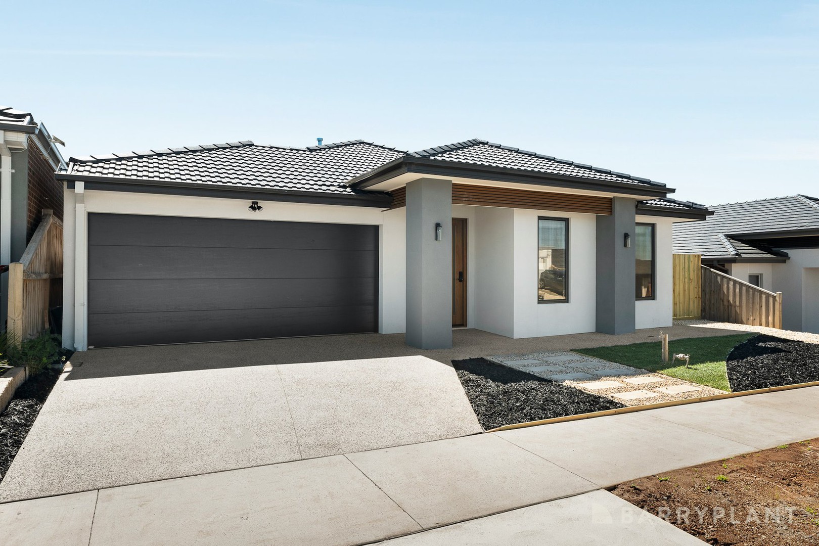 6 Penrith Avenue, Warragul, VIC 3820 - Thumbnail 2 - 01/10/2026