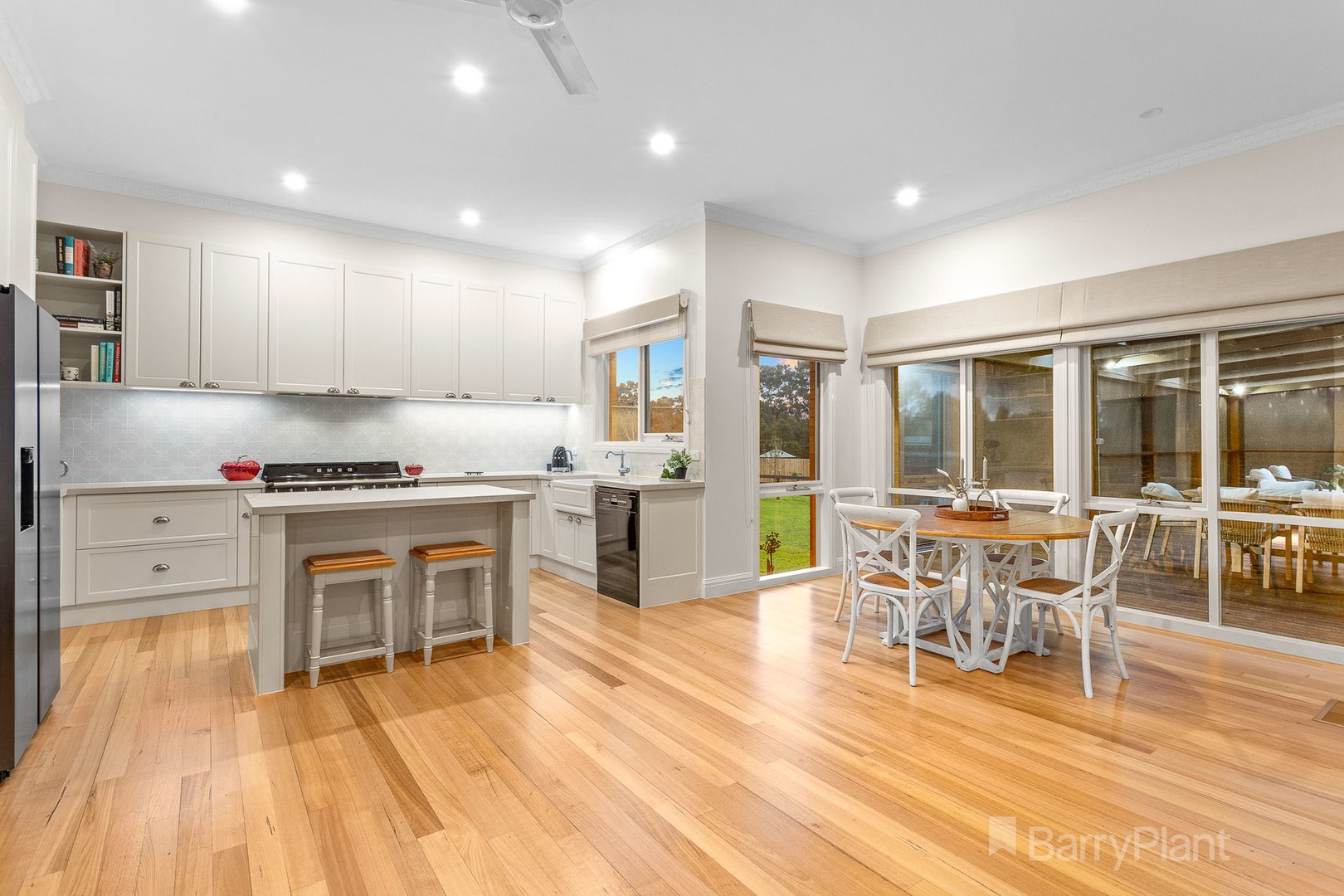 6 Pinehill Drive, Pakenham, VIC 3810, Pakenham - Thumbnail 8
