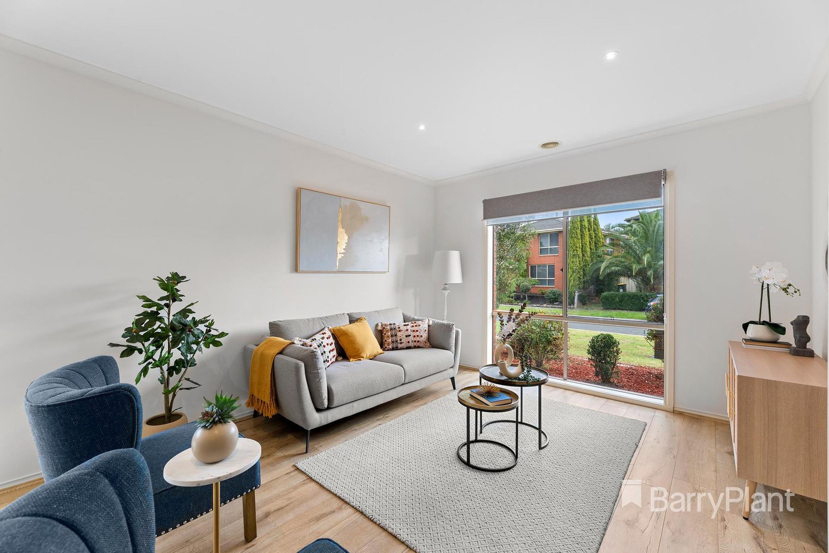 6 Pleasant Close, Mill Park, VIC 3082, Mill Park - Thumbnail 2