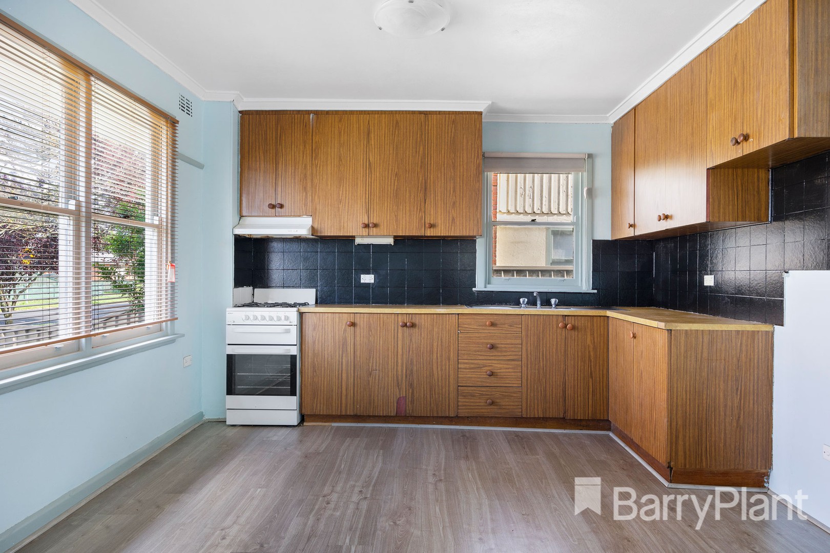 6 Primrose Street, Wendouree, VIC 3355 - Thumbnail 1 - 26/10/2022