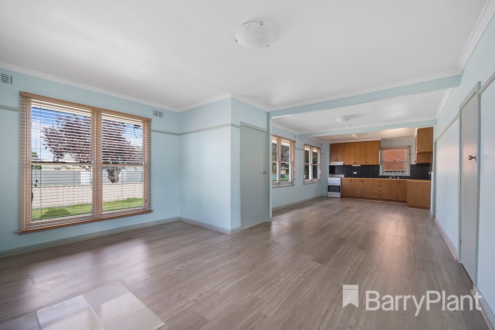 6 Primrose Street, Wendouree, VIC 3355 - Thumbnail 2 - 26/10/2022