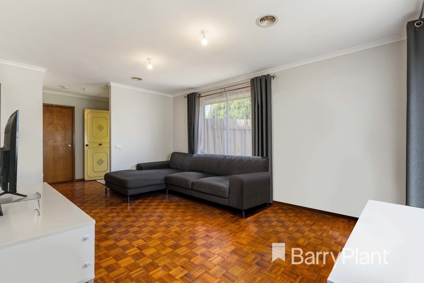 6 Quail Court, Werribee, VIC 3030, Werribee - Thumbnail 4