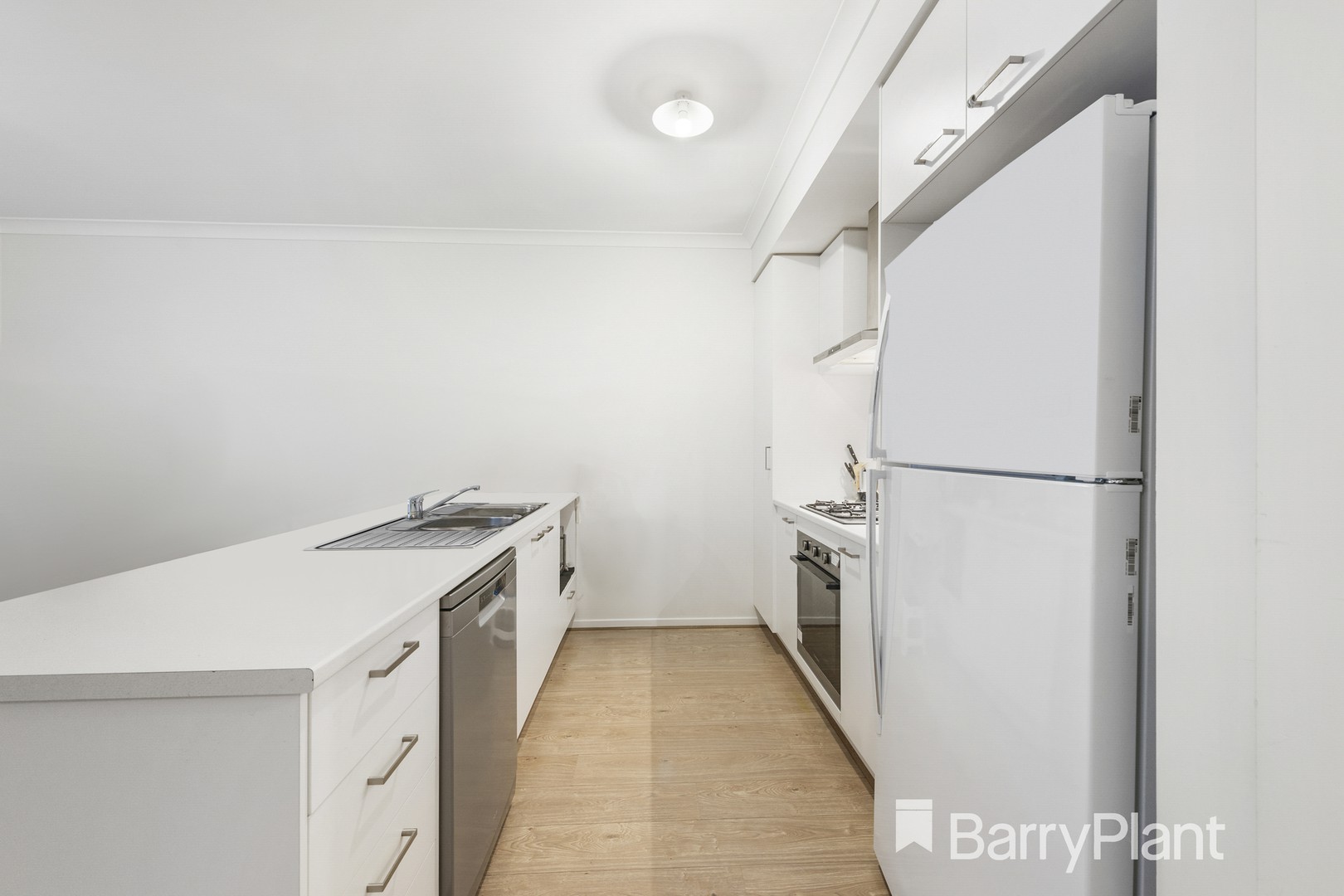 6 Queenscliff Walk, Tarneit, VIC 3029, Tarneit - Thumbnail 2