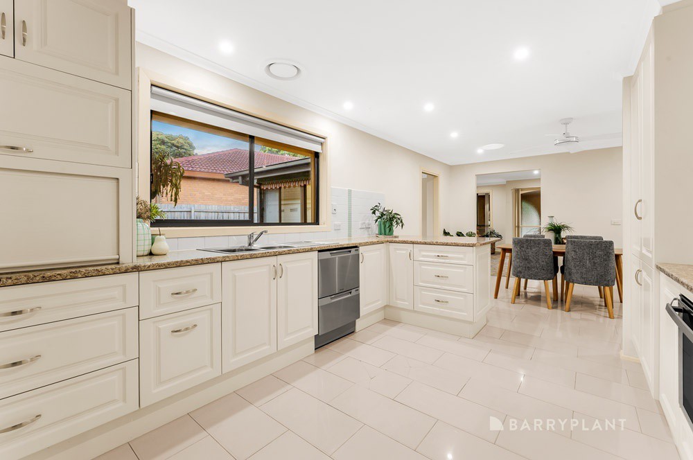 6 Raheen Avenue, Wantirna, VIC 3152, Wantirna - Thumbnail 3