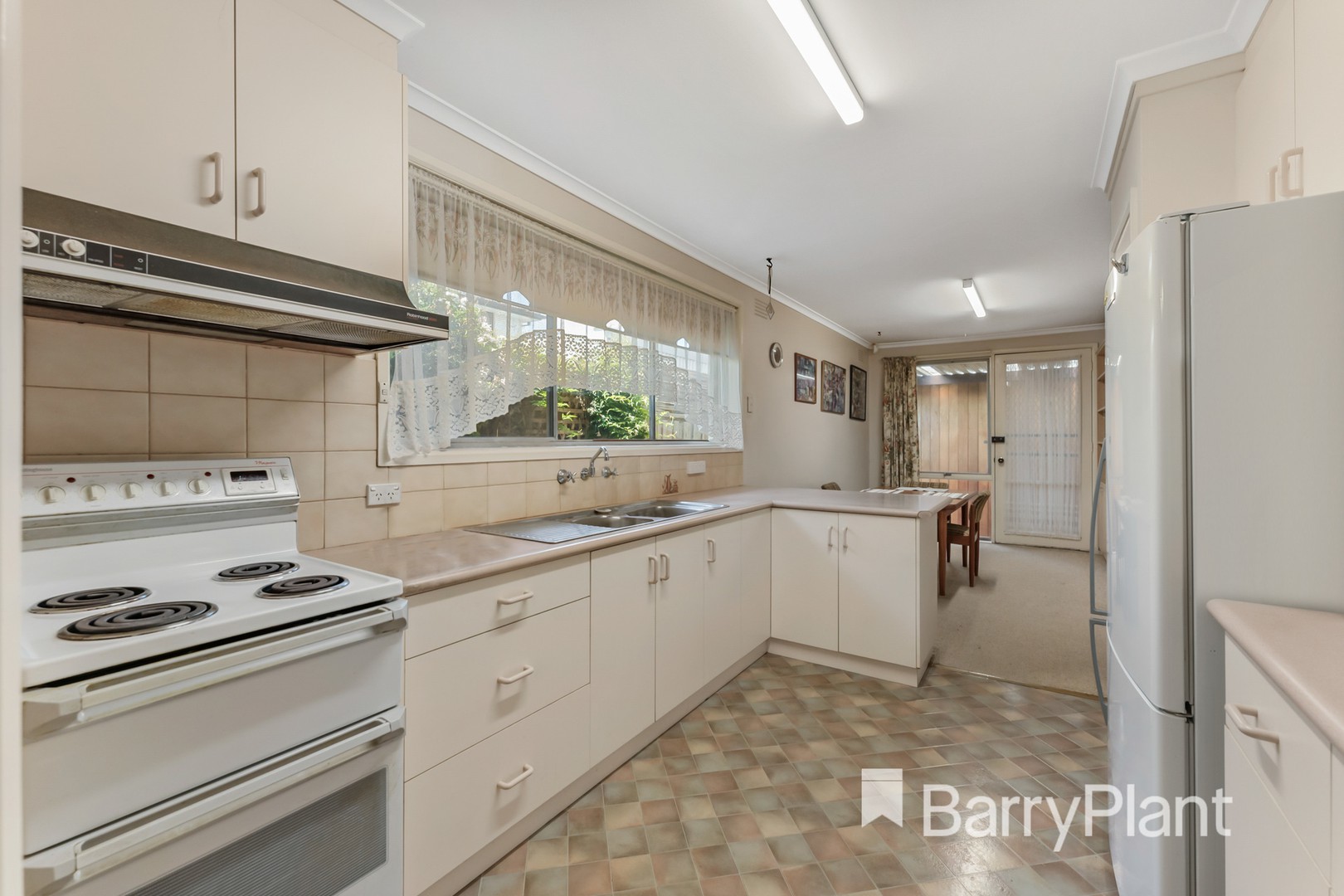 6 Raven Grove, Werribee, VIC 3030, Werribee - Thumbnail 7