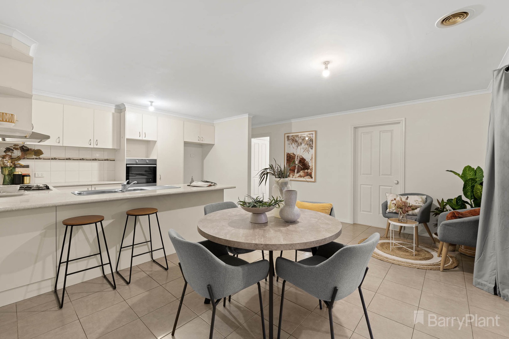 6 Red Gum Circuit, Pakenham, VIC 3810, Pakenham - Thumbnail 2