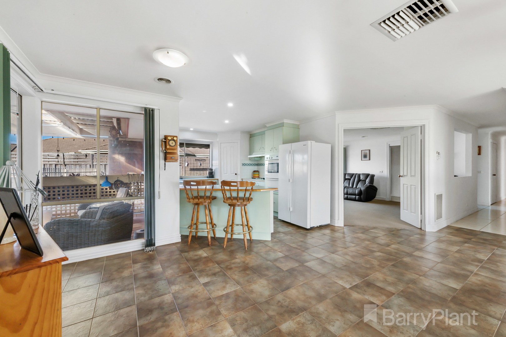 6 Regal Court, Melton South, VIC 3338, Melton South - Thumbnail 7