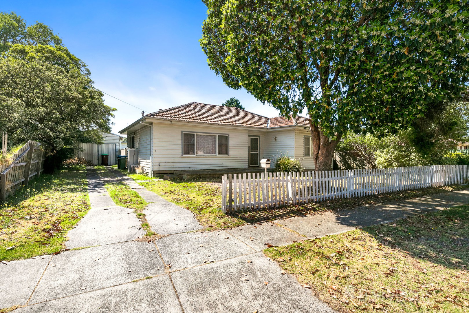 6 Rhoden Grove, Eumemmerring, VIC 3177