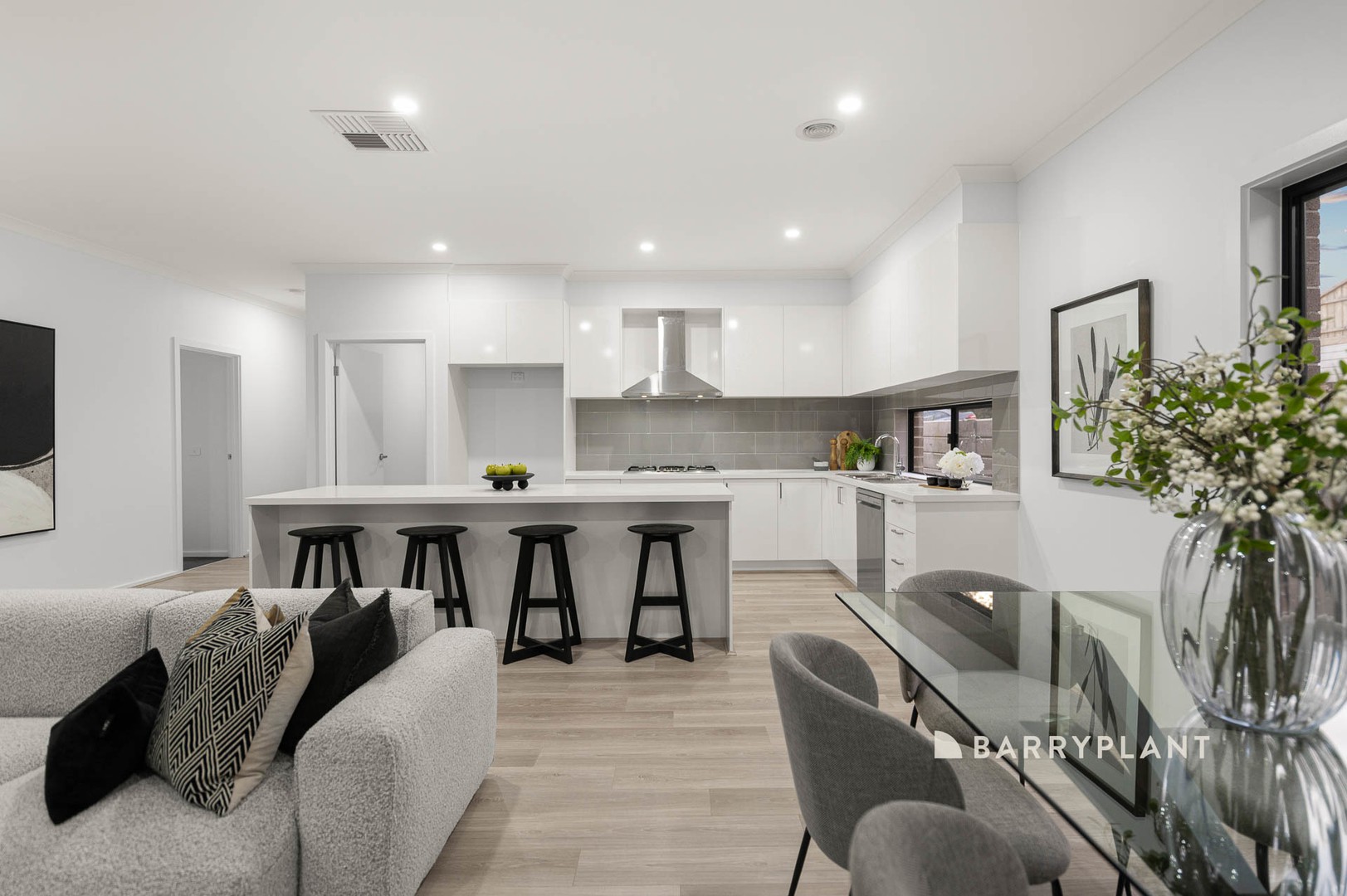 6 Ridgewell Crescent, Officer, VIC 3809, Officer - Thumbnail 4